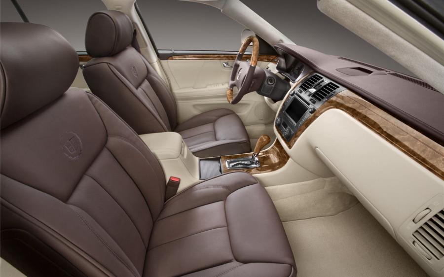  Cadillac DTS 2009 года  (фото 3 из 5)
